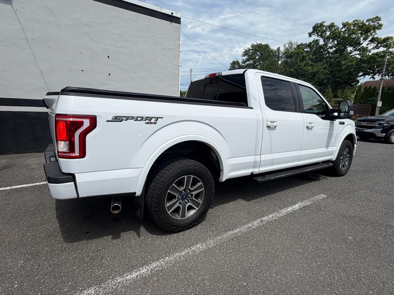 Ford F-150 Lariat SuperCrew 5.5-ft. Bed 4WD 2016