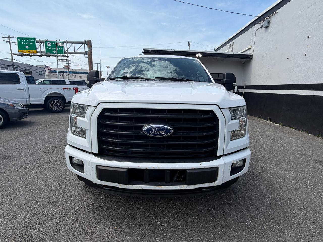Ford F-150 Lariat SuperCrew 5.5-ft. Bed 4WD 2016