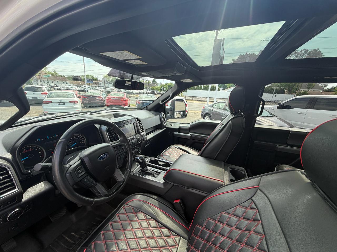 Ford F-150 Lariat SuperCrew 5.5-ft. Bed 4WD 2016