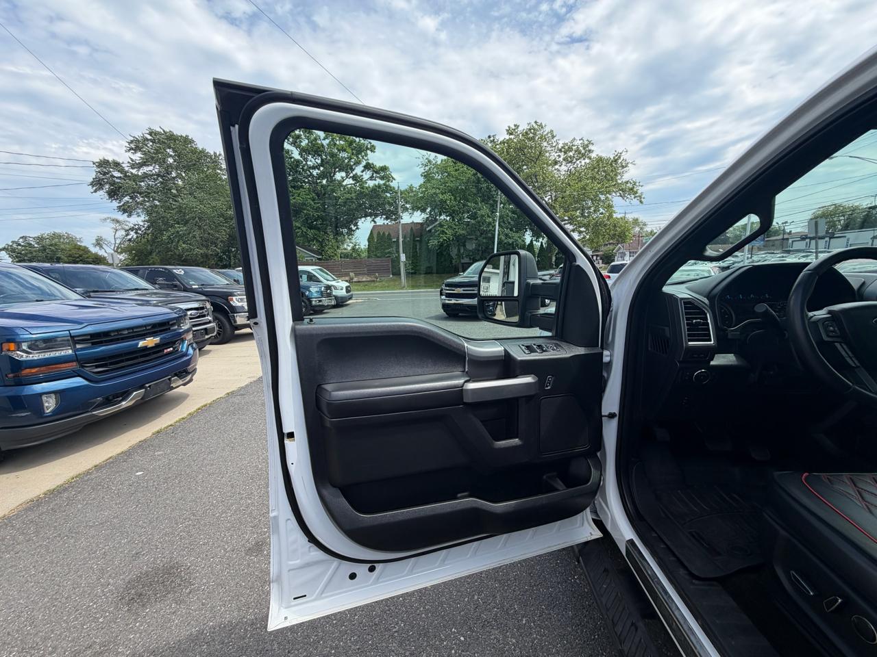 Ford F-150 Lariat SuperCrew 5.5-ft. Bed 4WD 2016