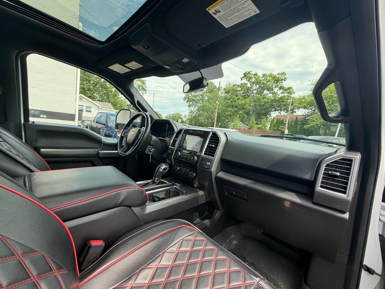 Ford F-150 Lariat SuperCrew 5.5-ft. Bed 4WD 2016