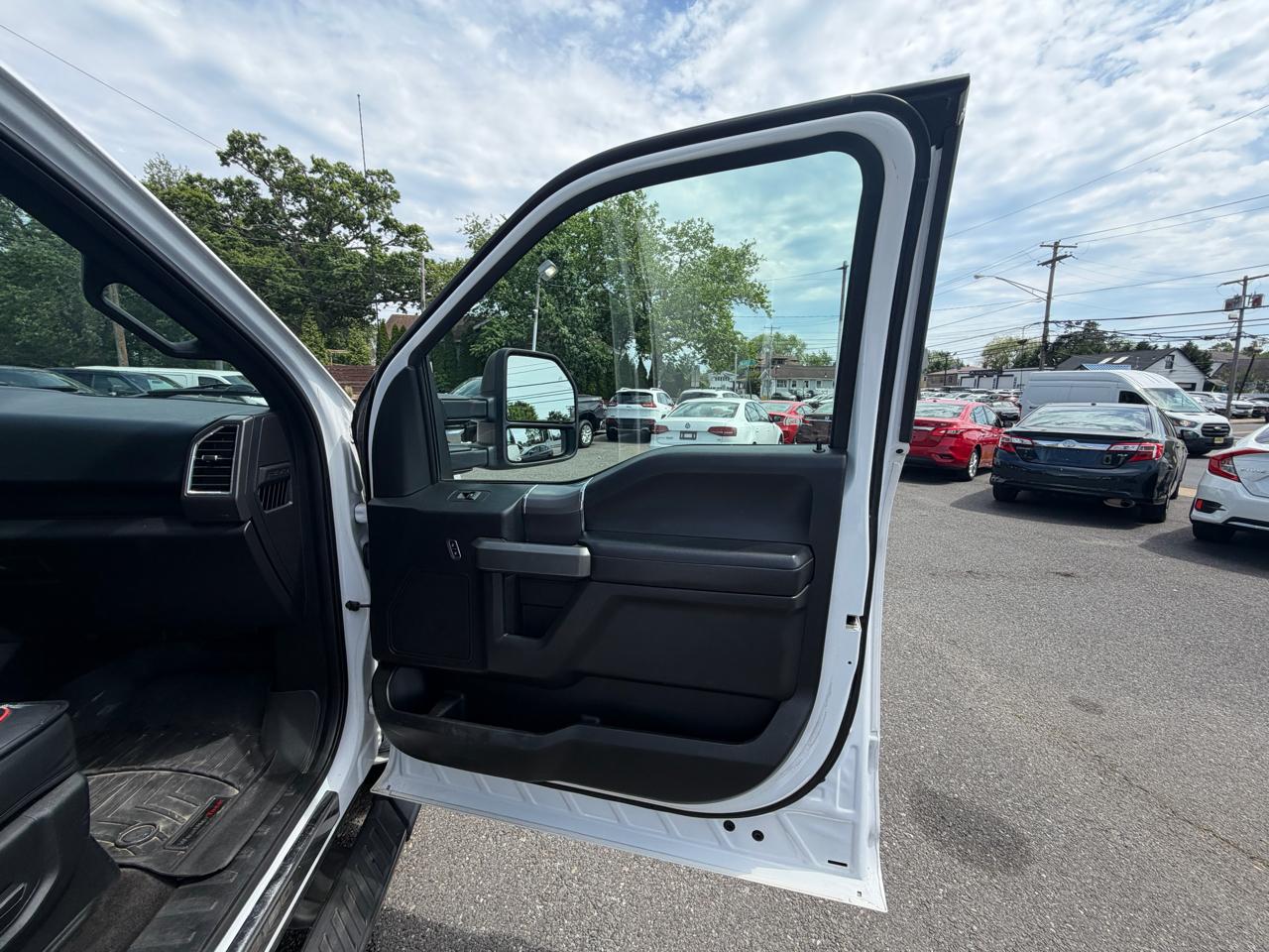 Ford F-150 Lariat SuperCrew 5.5-ft. Bed 4WD 2016