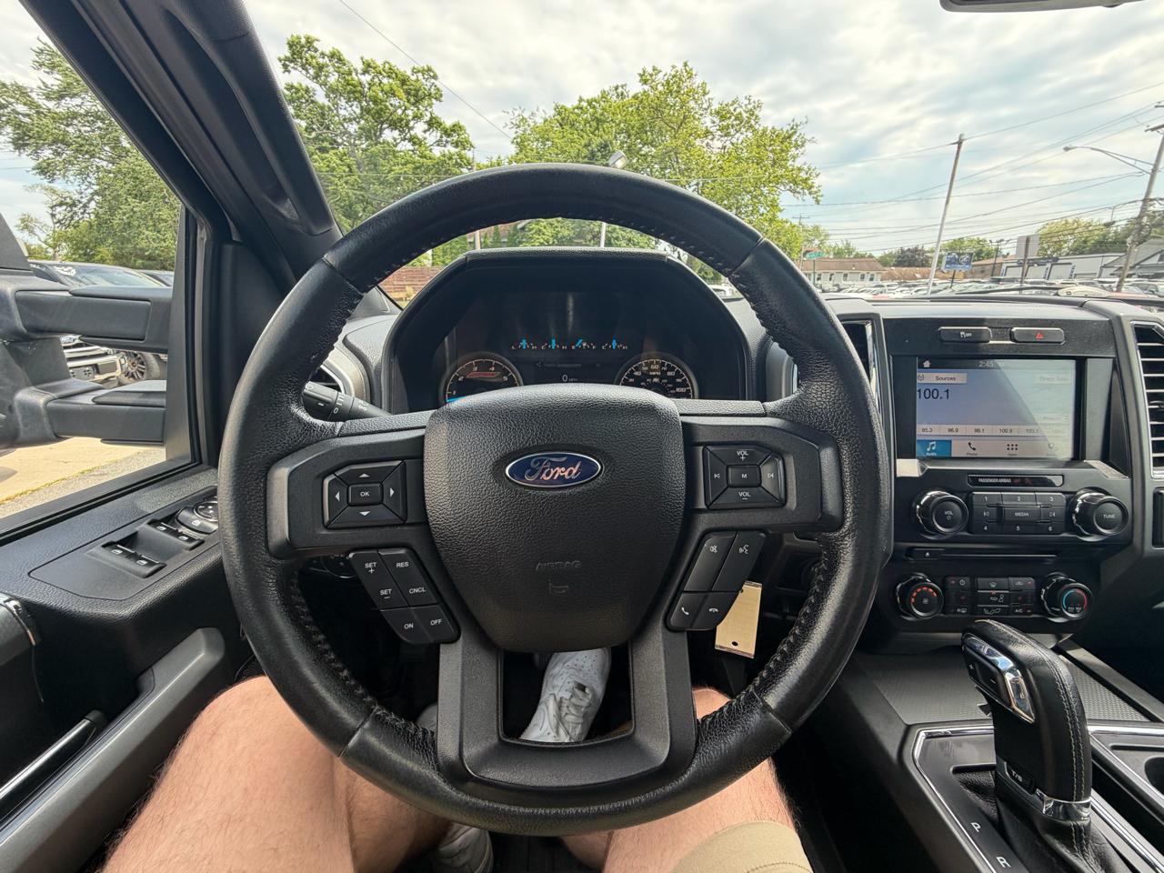 Ford F-150 Lariat SuperCrew 5.5-ft. Bed 4WD 2016