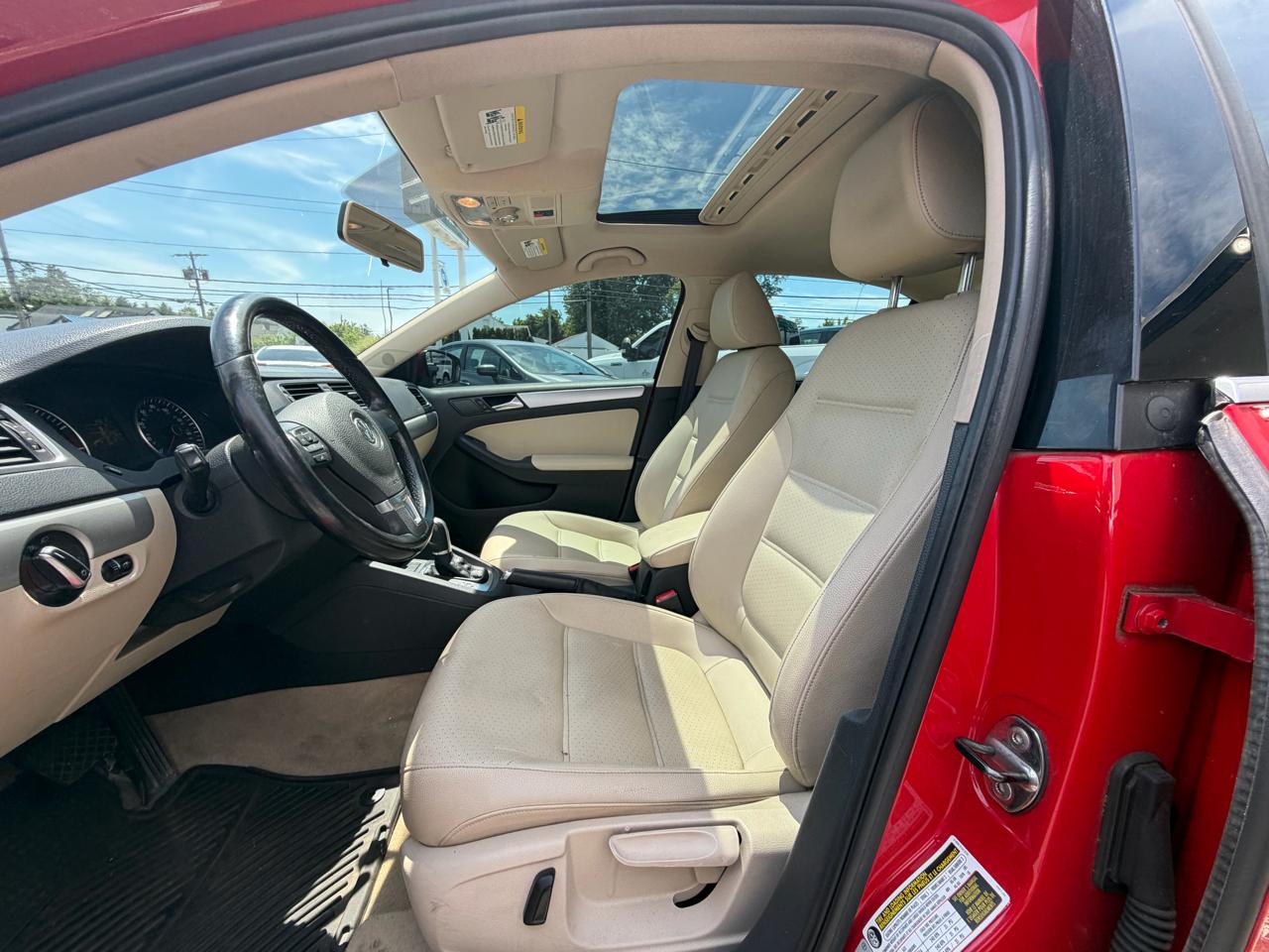 Volkswagen Jetta SE 2014