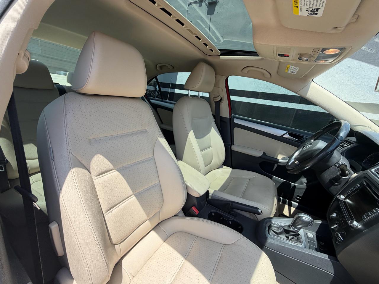 Volkswagen Jetta SE 2014