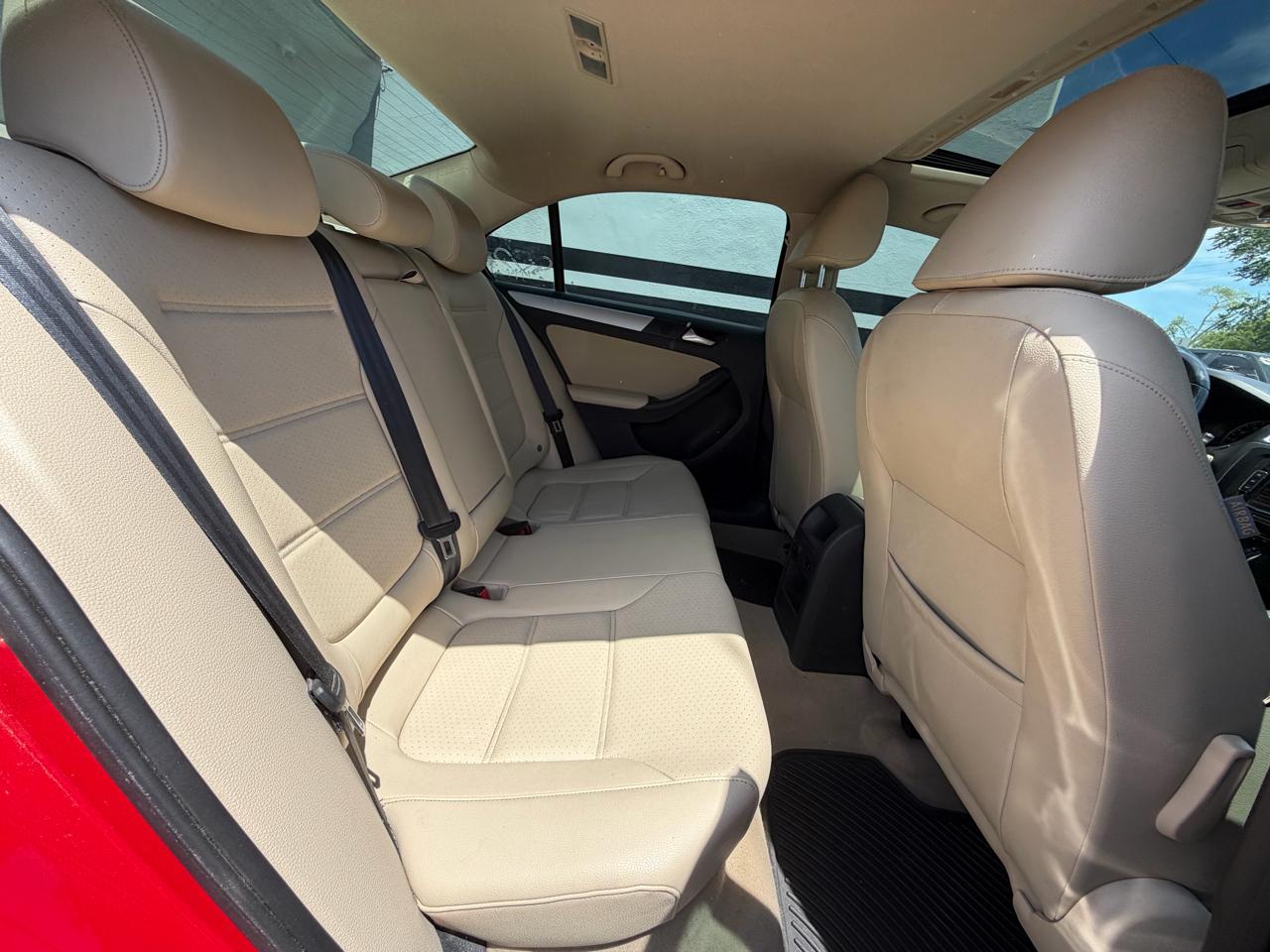 Volkswagen Jetta SE 2014
