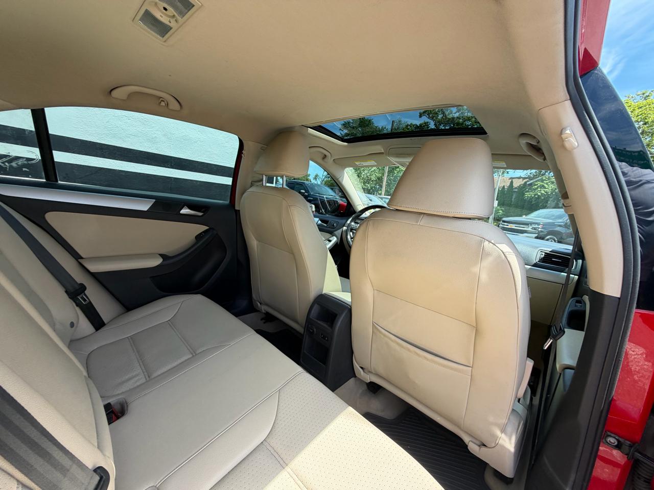 Volkswagen Jetta SE 2014