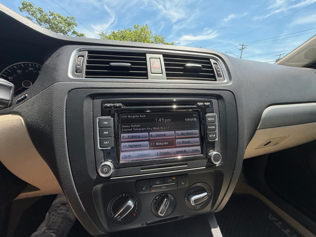 Volkswagen Jetta SE 2014