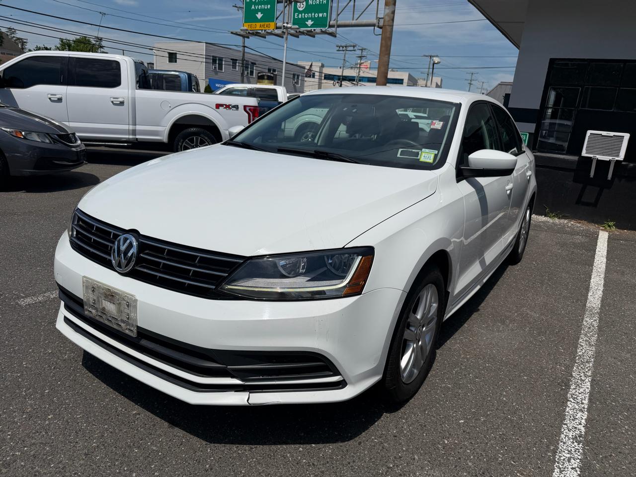 Volkswagen Jetta 1.4T S 6A 2018