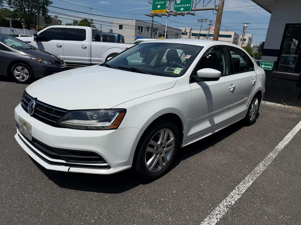Volkswagen Jetta 1.4T S 6A 2018