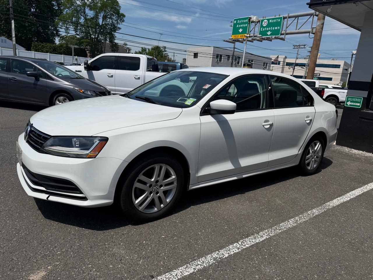 Volkswagen Jetta 1.4T S 6A 2018