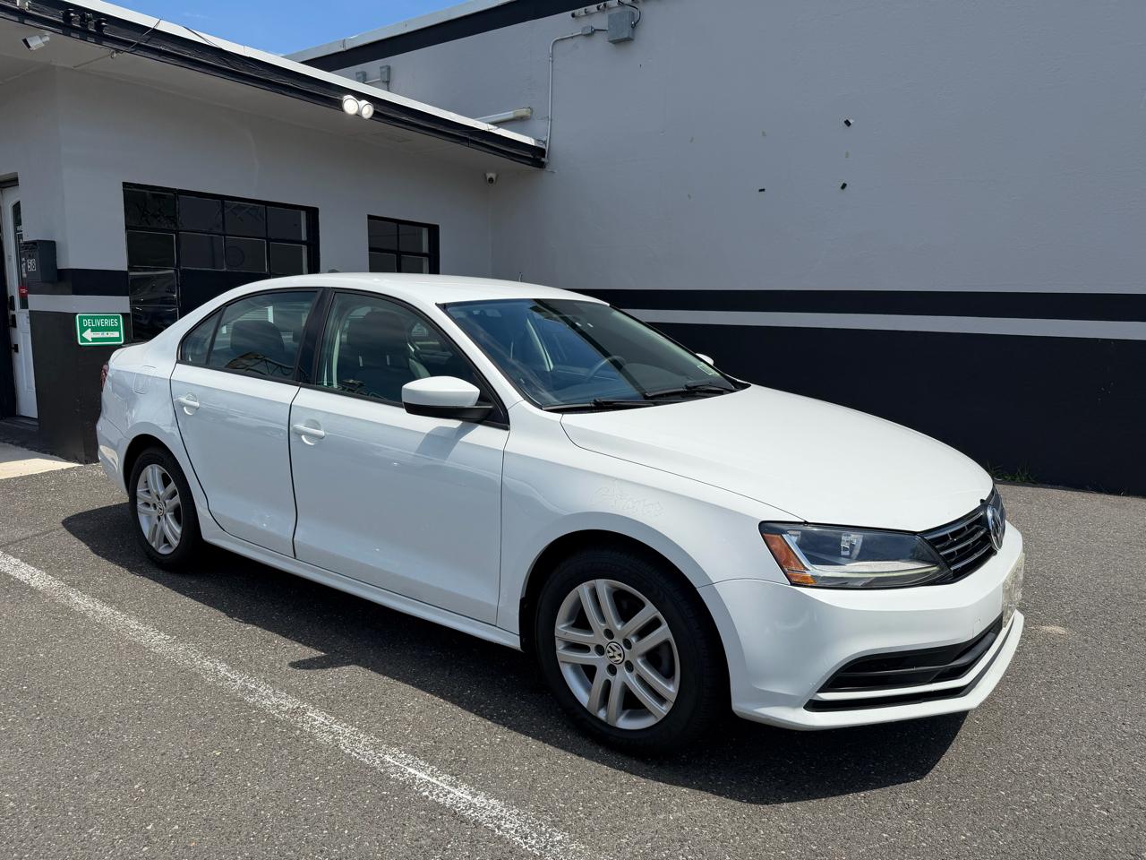 Volkswagen Jetta 1.4T S 6A 2018