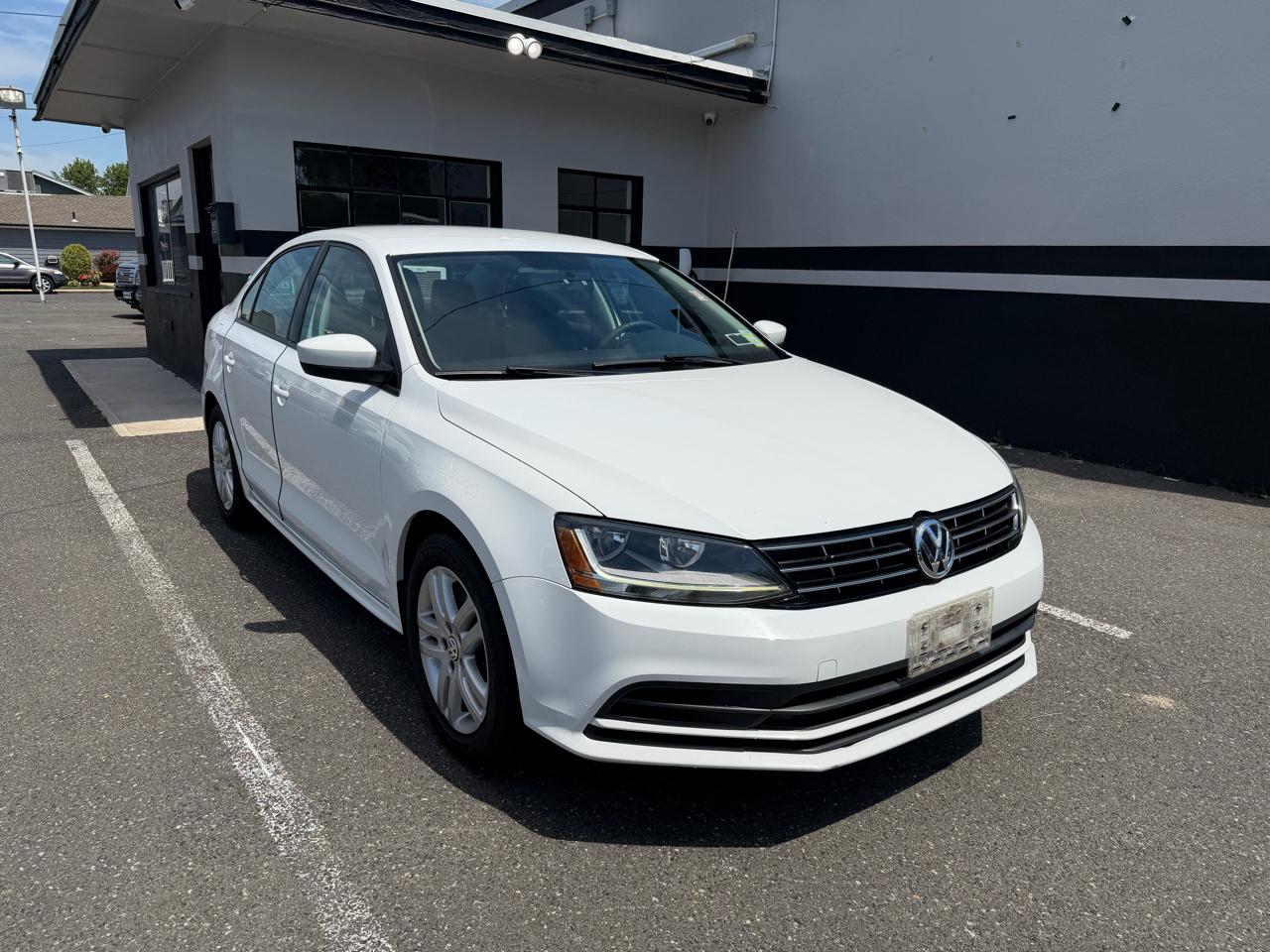Volkswagen Jetta 1.4T S 6A 2018