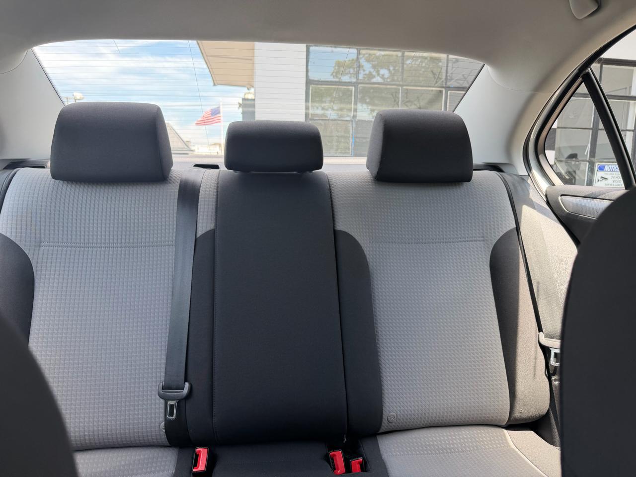 Volkswagen Jetta 1.4T S 6A 2018