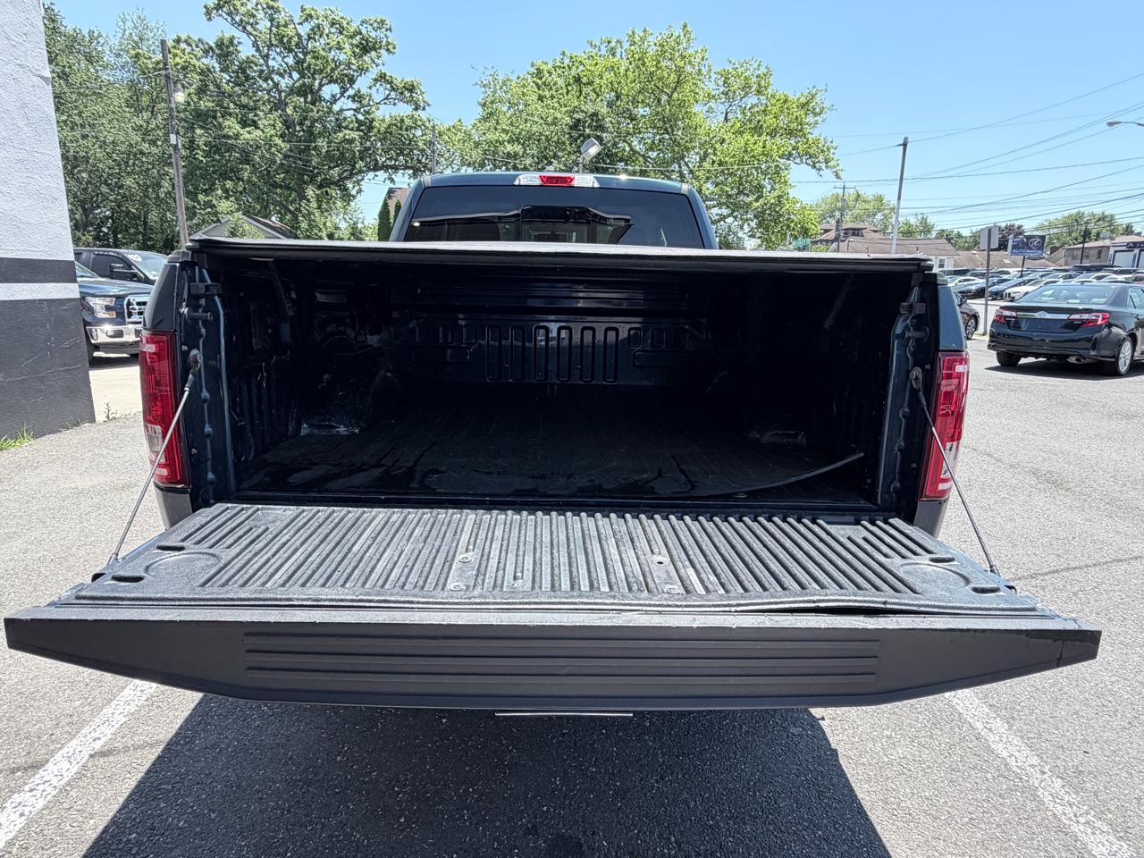 Ford F-150 Lariat SuperCab 6.5-ft. Bed 4WD 2015