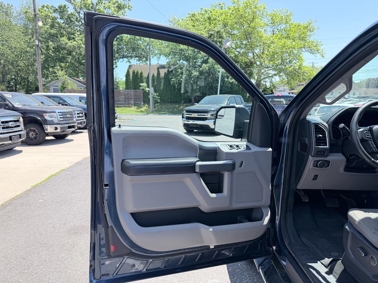 Ford F-150 Lariat SuperCab 6.5-ft. Bed 4WD 2015