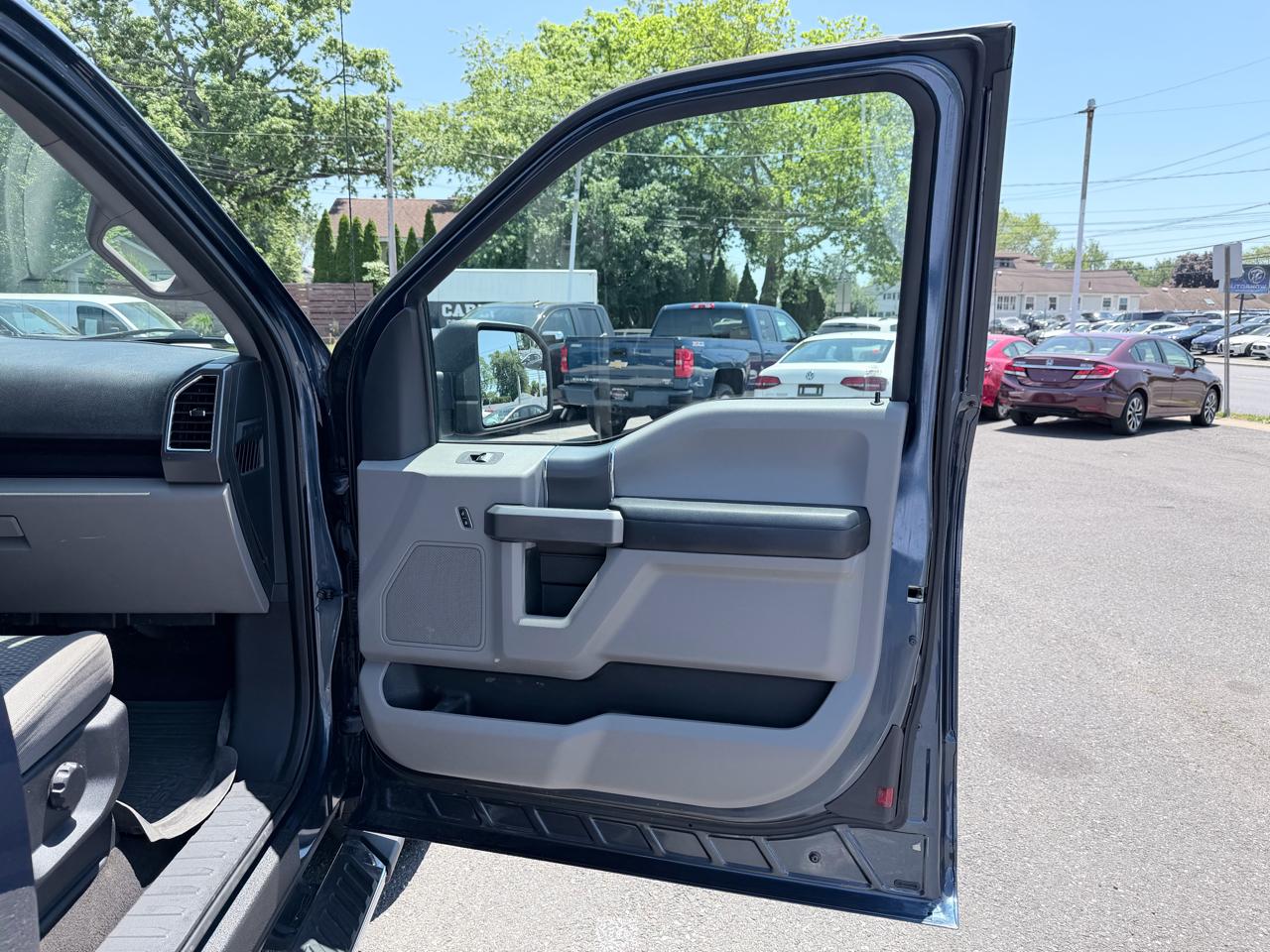 Ford F-150 Lariat SuperCab 6.5-ft. Bed 4WD 2015