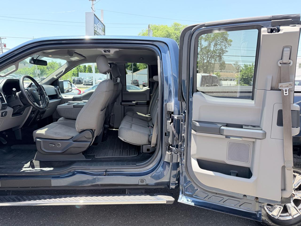 Ford F-150 Lariat SuperCab 6.5-ft. Bed 4WD 2015