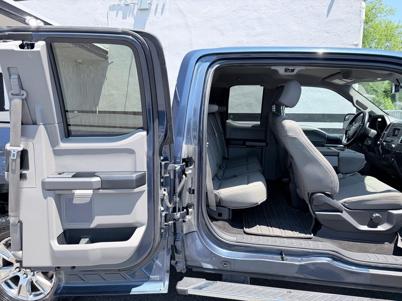 Ford F-150 Lariat SuperCab 6.5-ft. Bed 4WD 2015