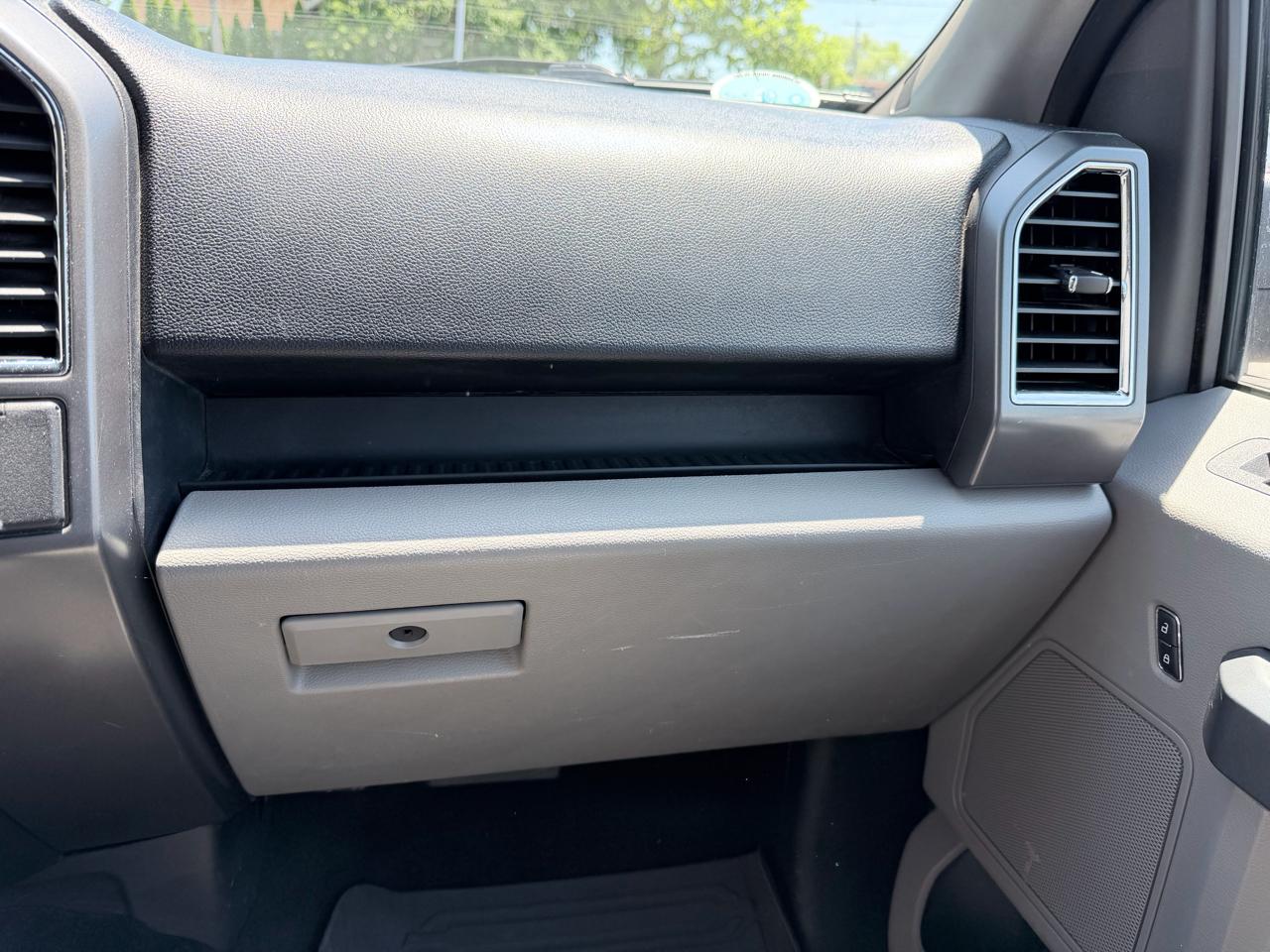 Ford F-150 Lariat SuperCab 6.5-ft. Bed 4WD 2015