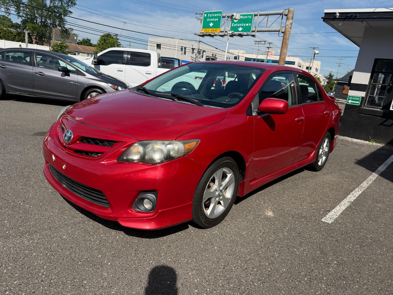 Toyota Corolla S 5-Speed MT 2013