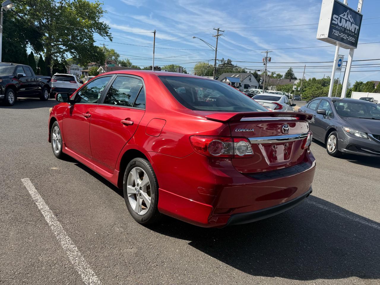 Toyota Corolla S 5-Speed MT 2013
