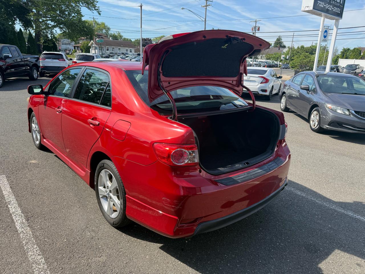 Toyota Corolla S 5-Speed MT 2013