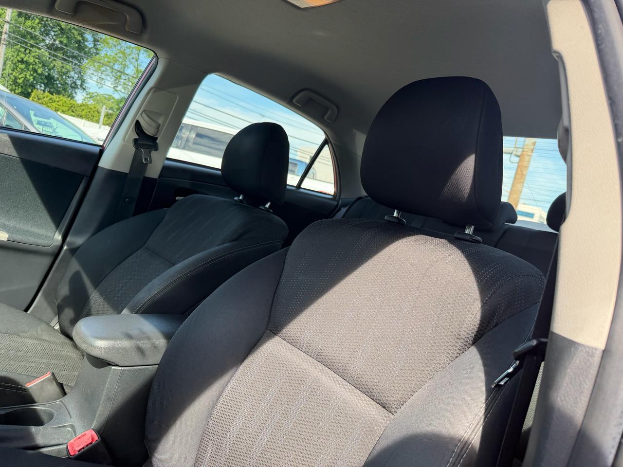 Toyota Corolla S 5-Speed MT 2013