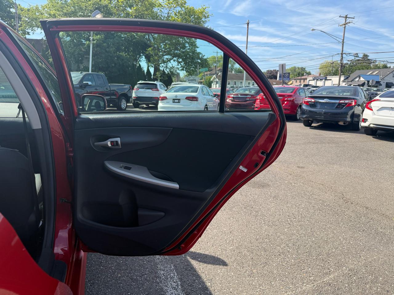 Toyota Corolla S 5-Speed MT 2013