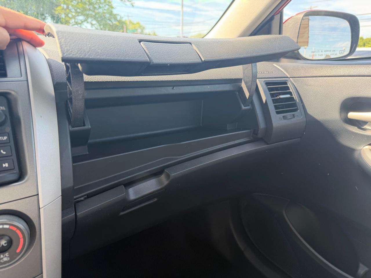 Toyota Corolla S 5-Speed MT 2013