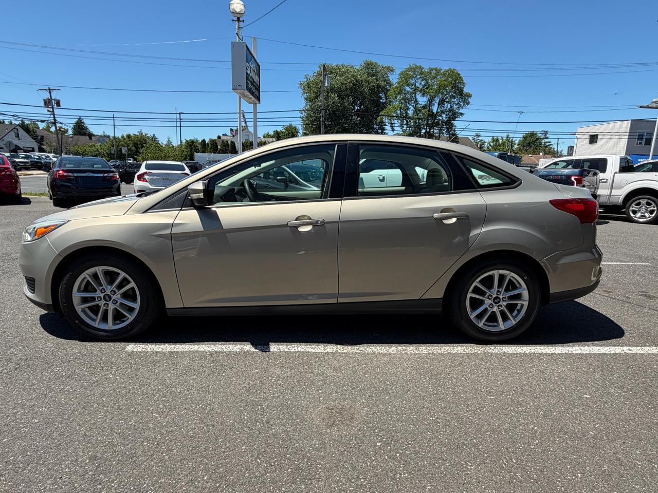 Ford Focus SE Sedan 2015