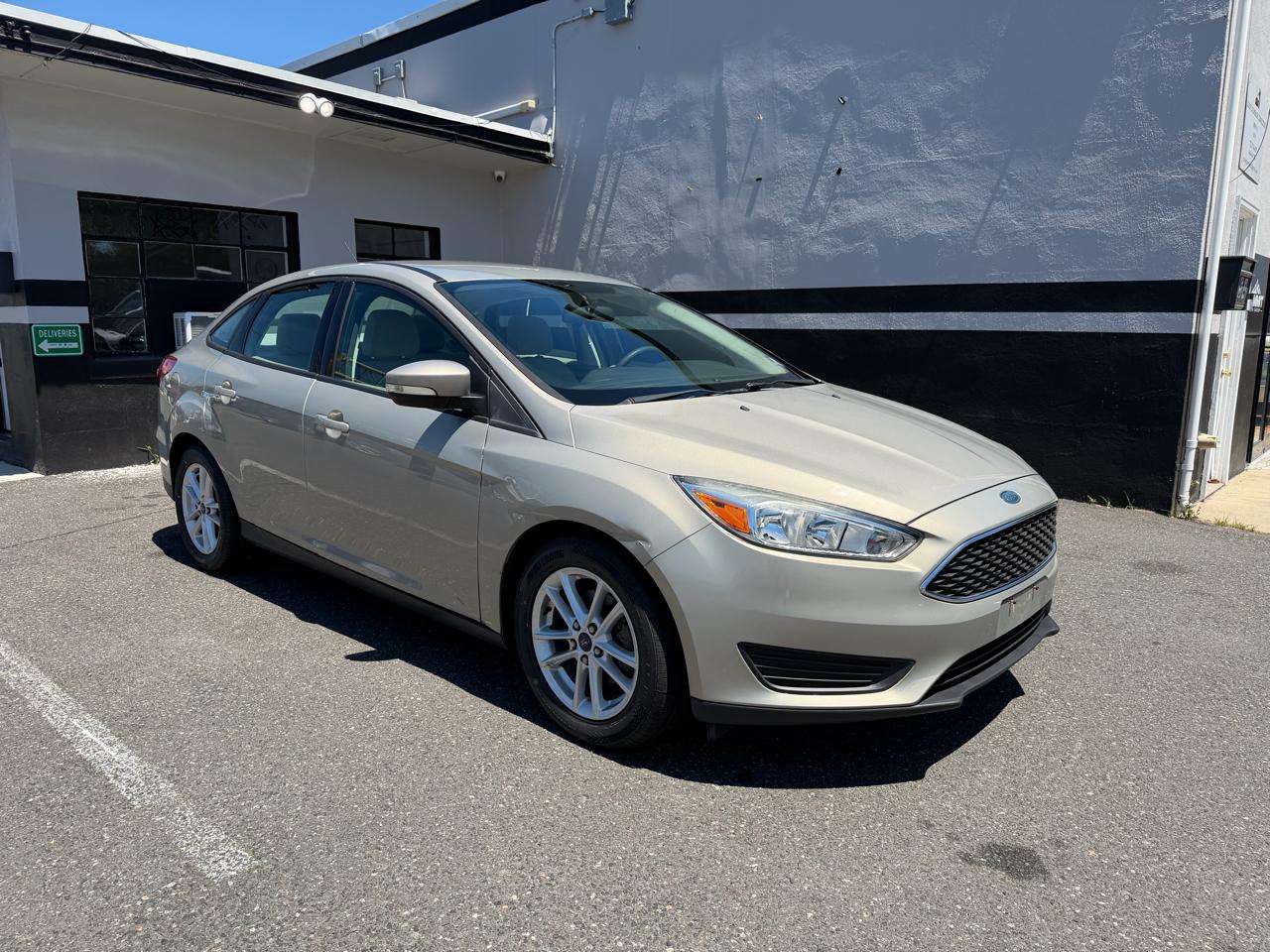 Ford Focus SE Sedan 2015