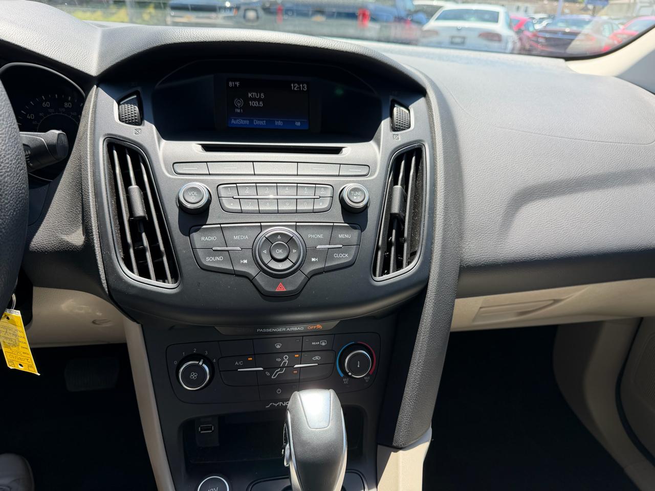 Ford Focus SE Sedan 2015