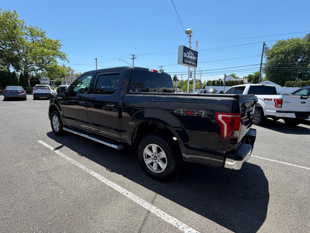 Ford F-150 XL SuperCrew 5.5-ft. Bed 4WD 2015