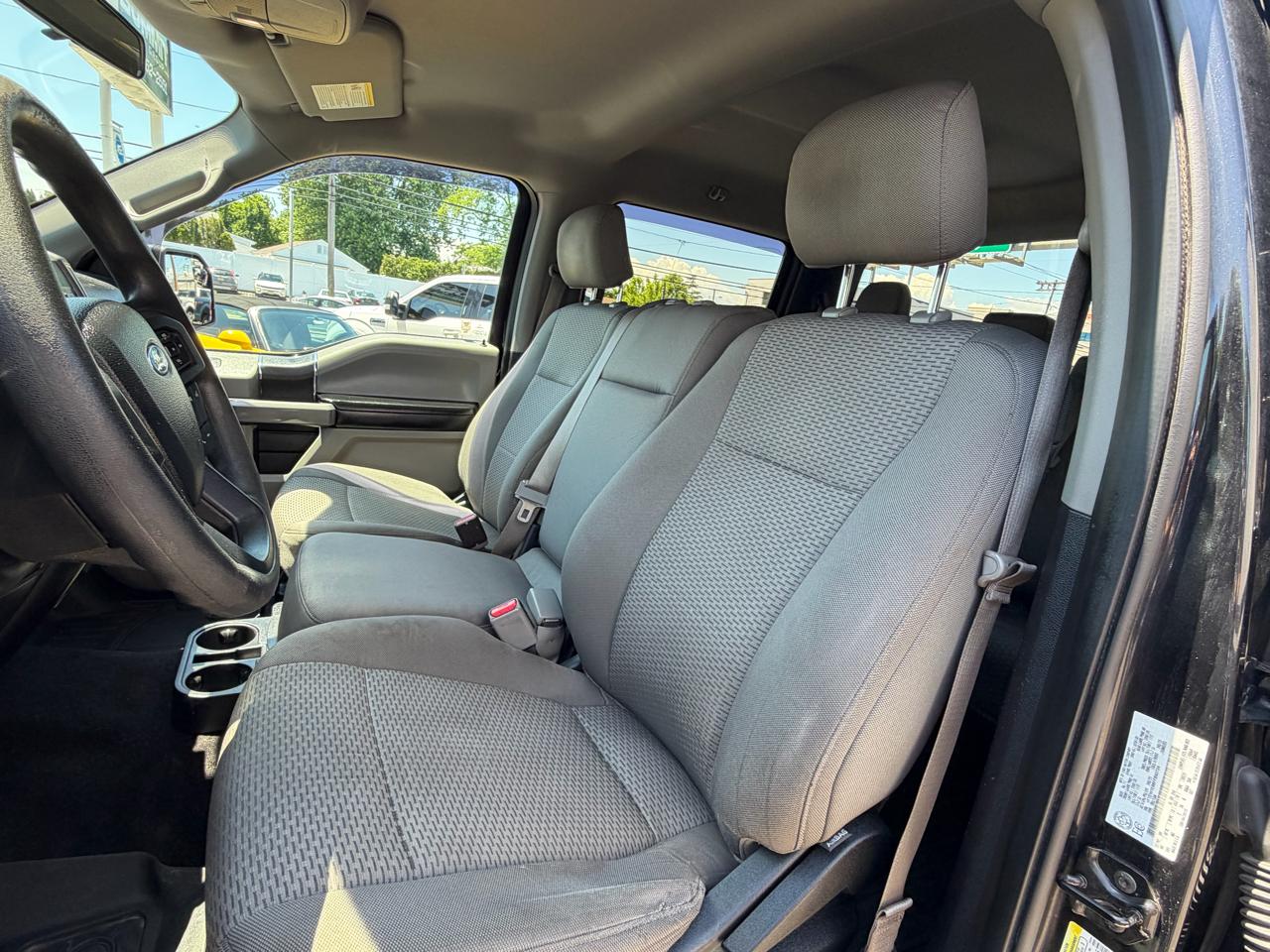 Ford F-150 XL SuperCrew 5.5-ft. Bed 4WD 2015
