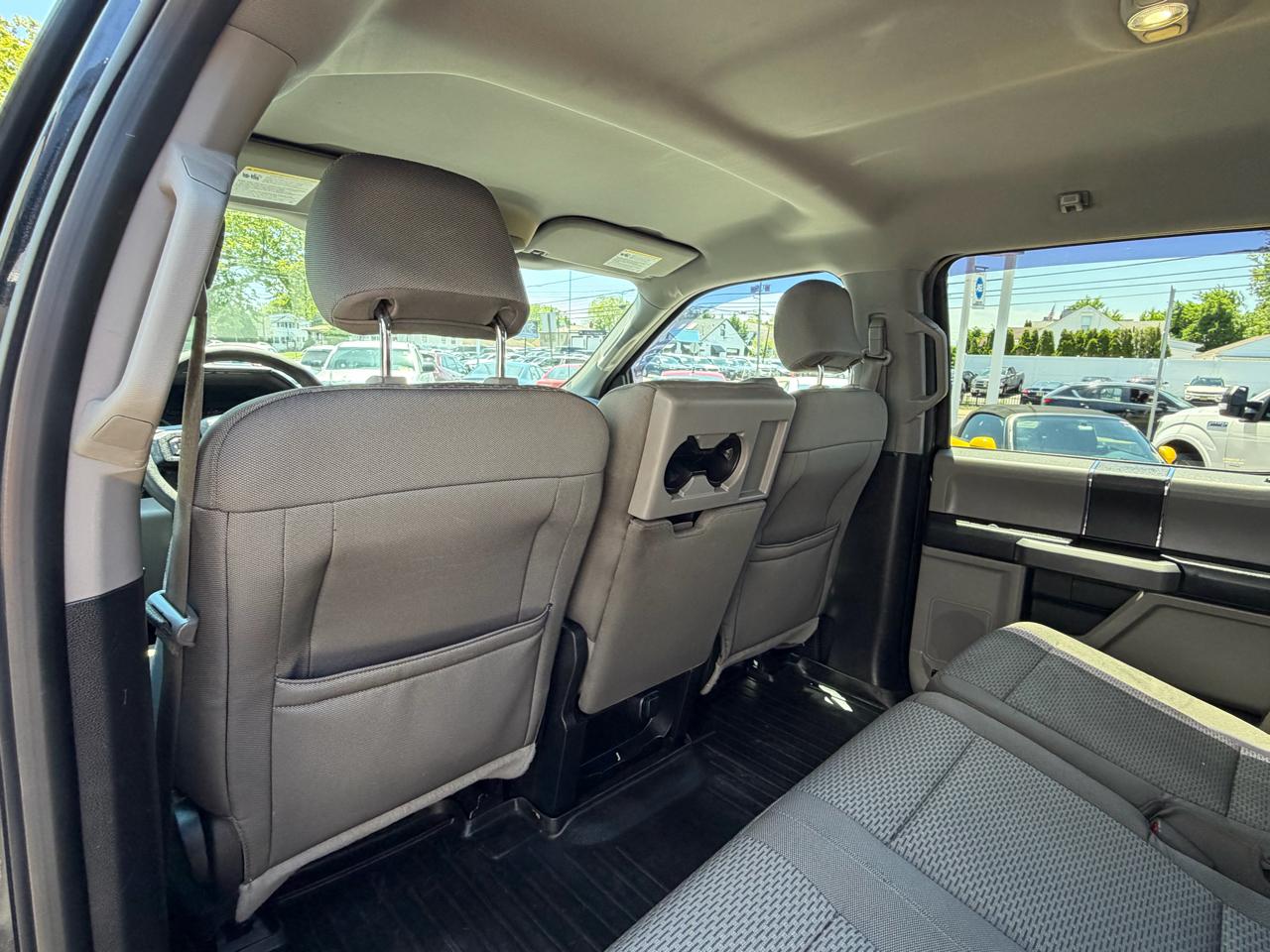 Ford F-150 XL SuperCrew 5.5-ft. Bed 4WD 2015