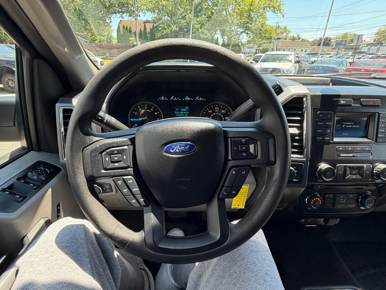 Ford F-150 XL SuperCrew 5.5-ft. Bed 4WD 2015