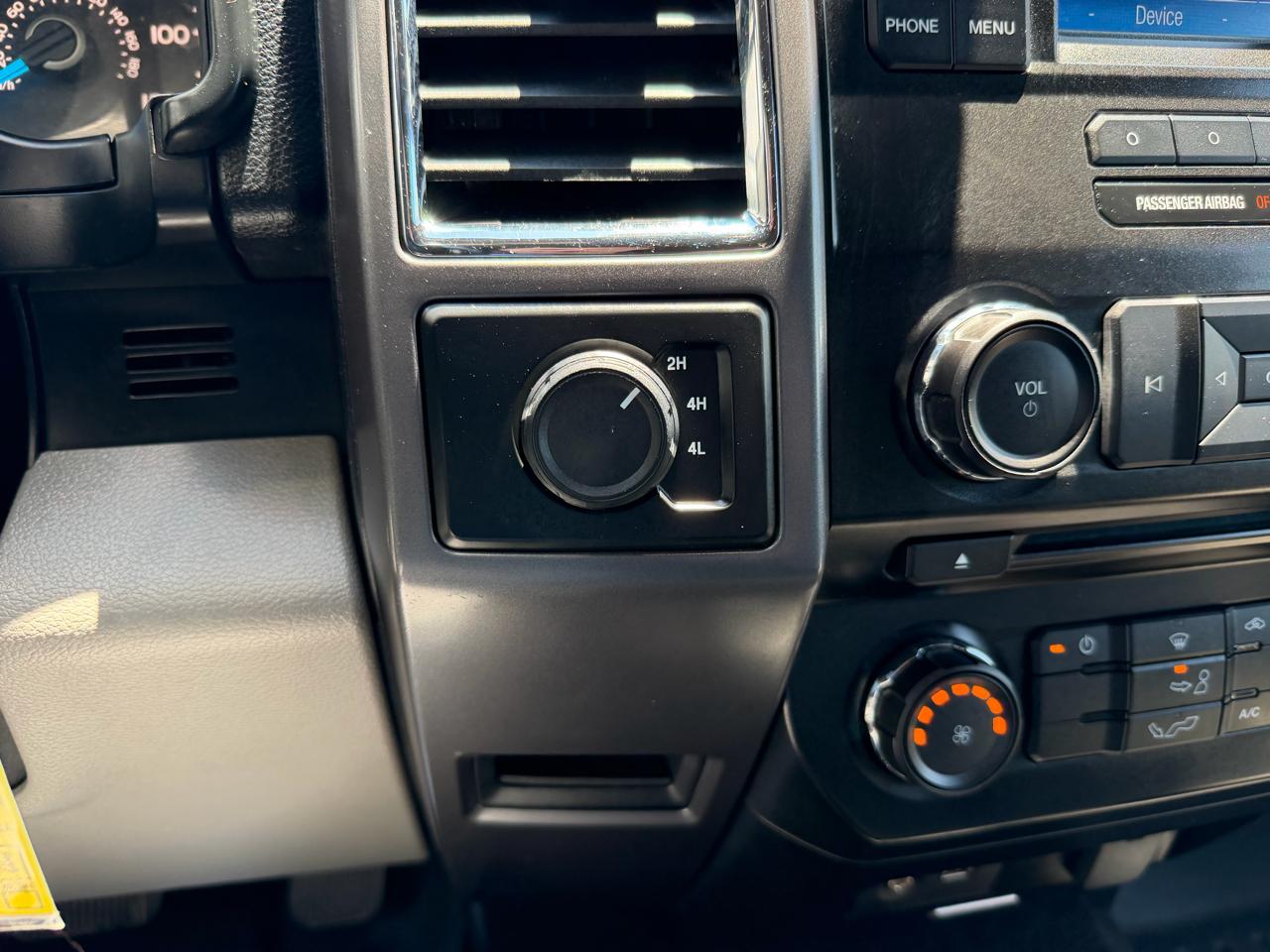 Ford F-150 XL SuperCrew 5.5-ft. Bed 4WD 2015