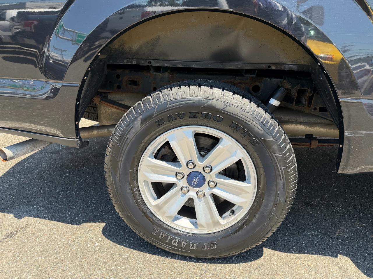Ford F-150 XL SuperCrew 5.5-ft. Bed 4WD 2015
