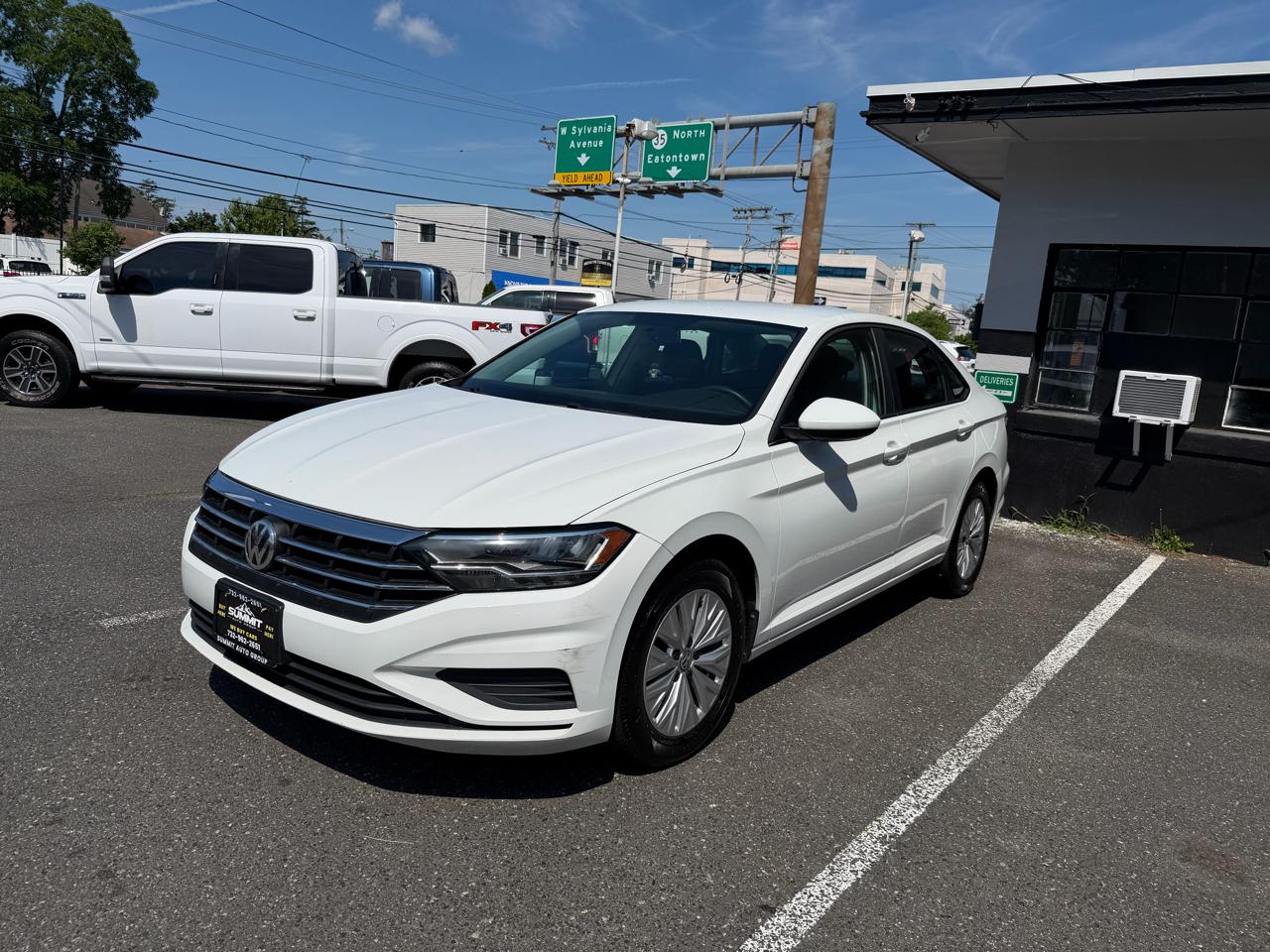 Volkswagen Jetta 1.4T S 6A 2019