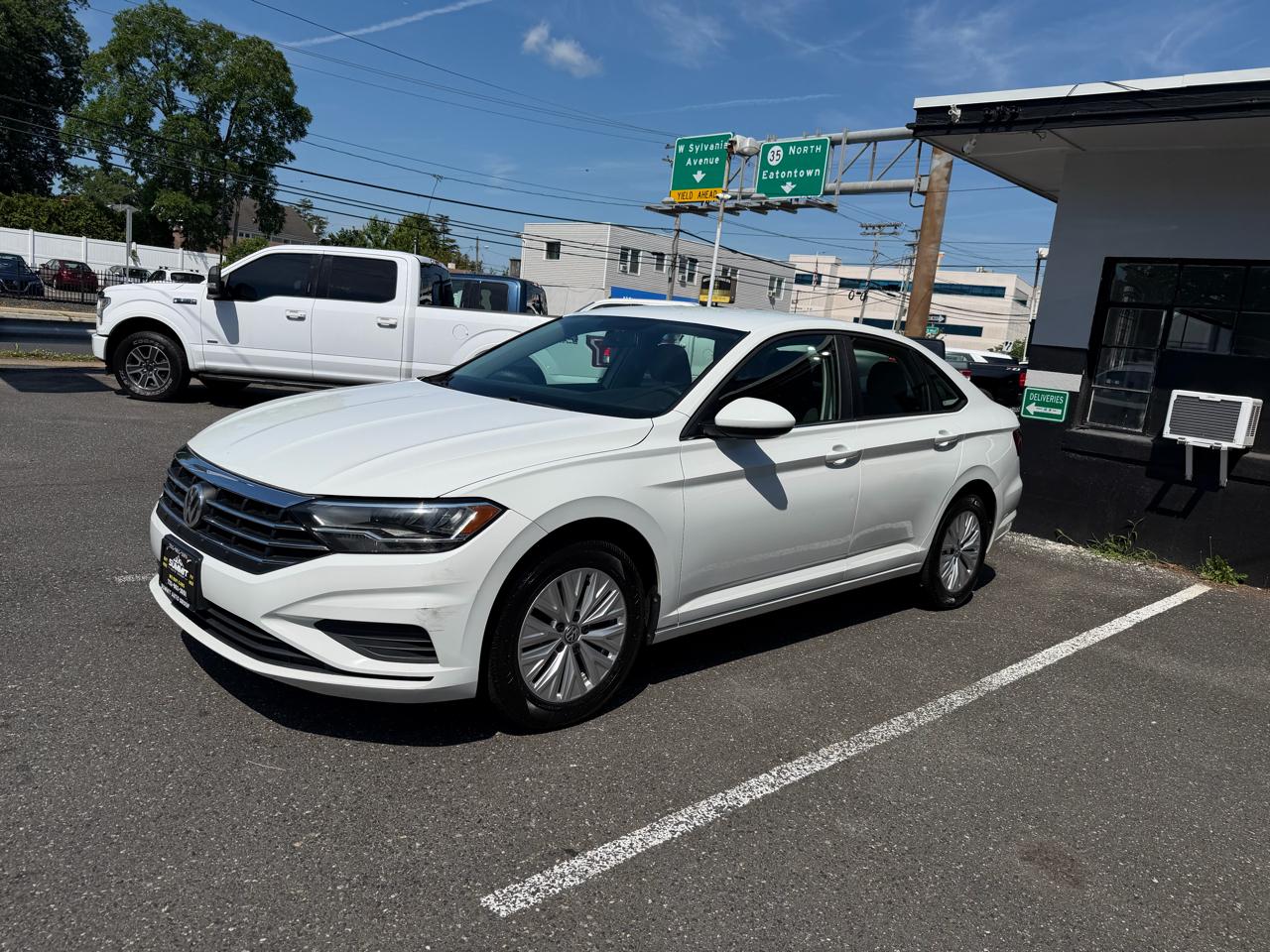Volkswagen Jetta 1.4T S 6A 2019
