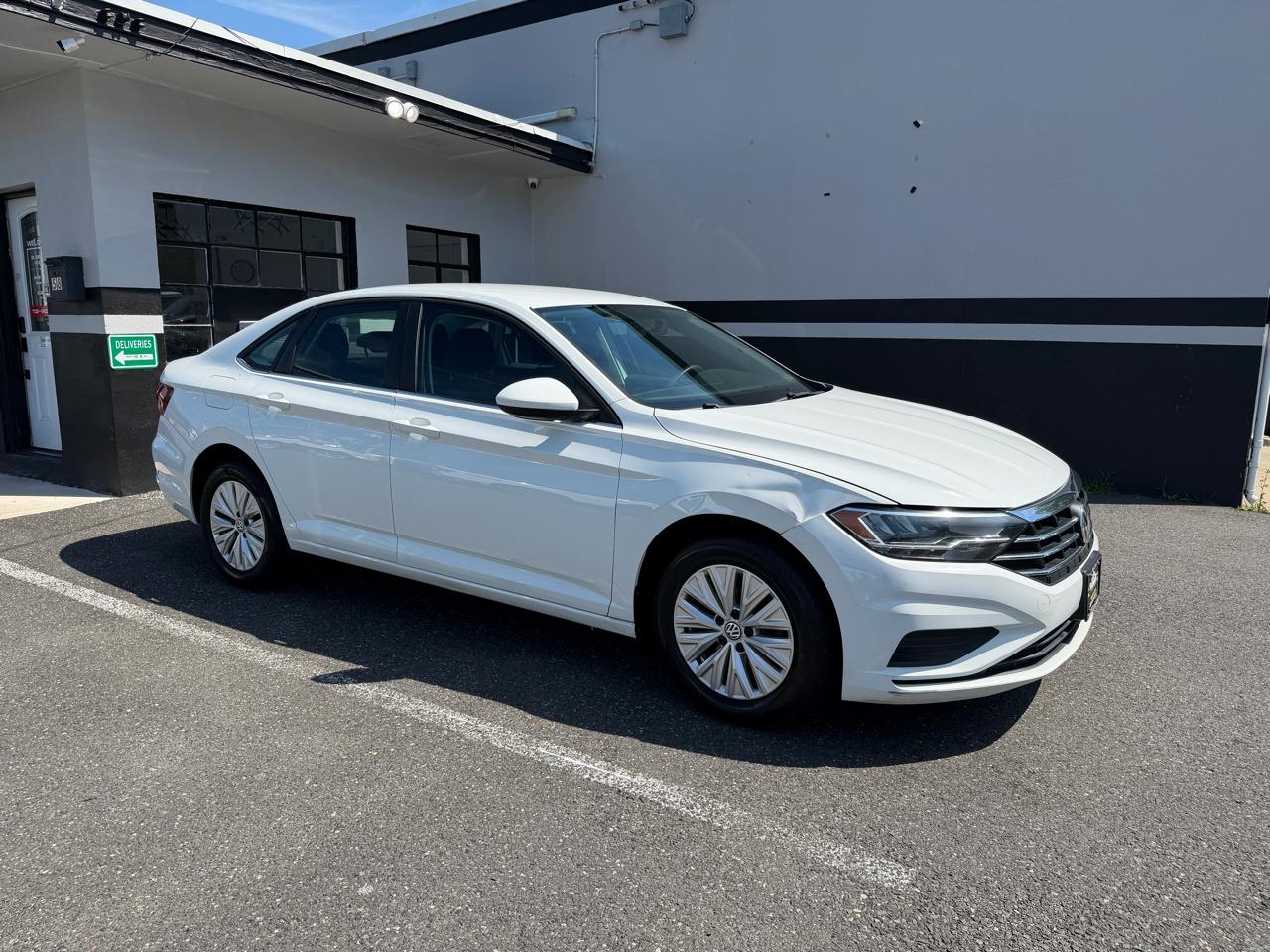 Volkswagen Jetta 1.4T S 6A 2019