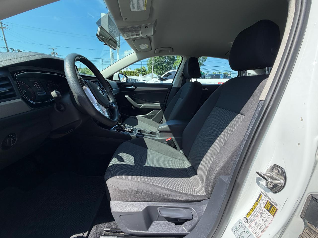 Volkswagen Jetta 1.4T S 6A 2019