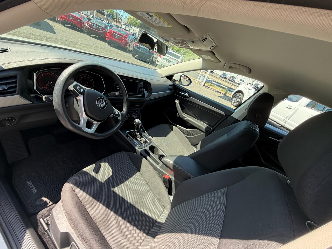 Volkswagen Jetta 1.4T S 6A 2019