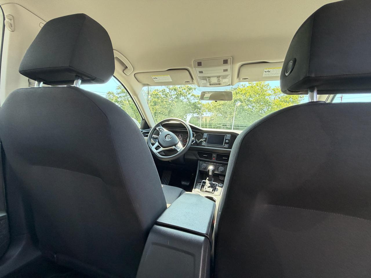 Volkswagen Jetta 1.4T S 6A 2019