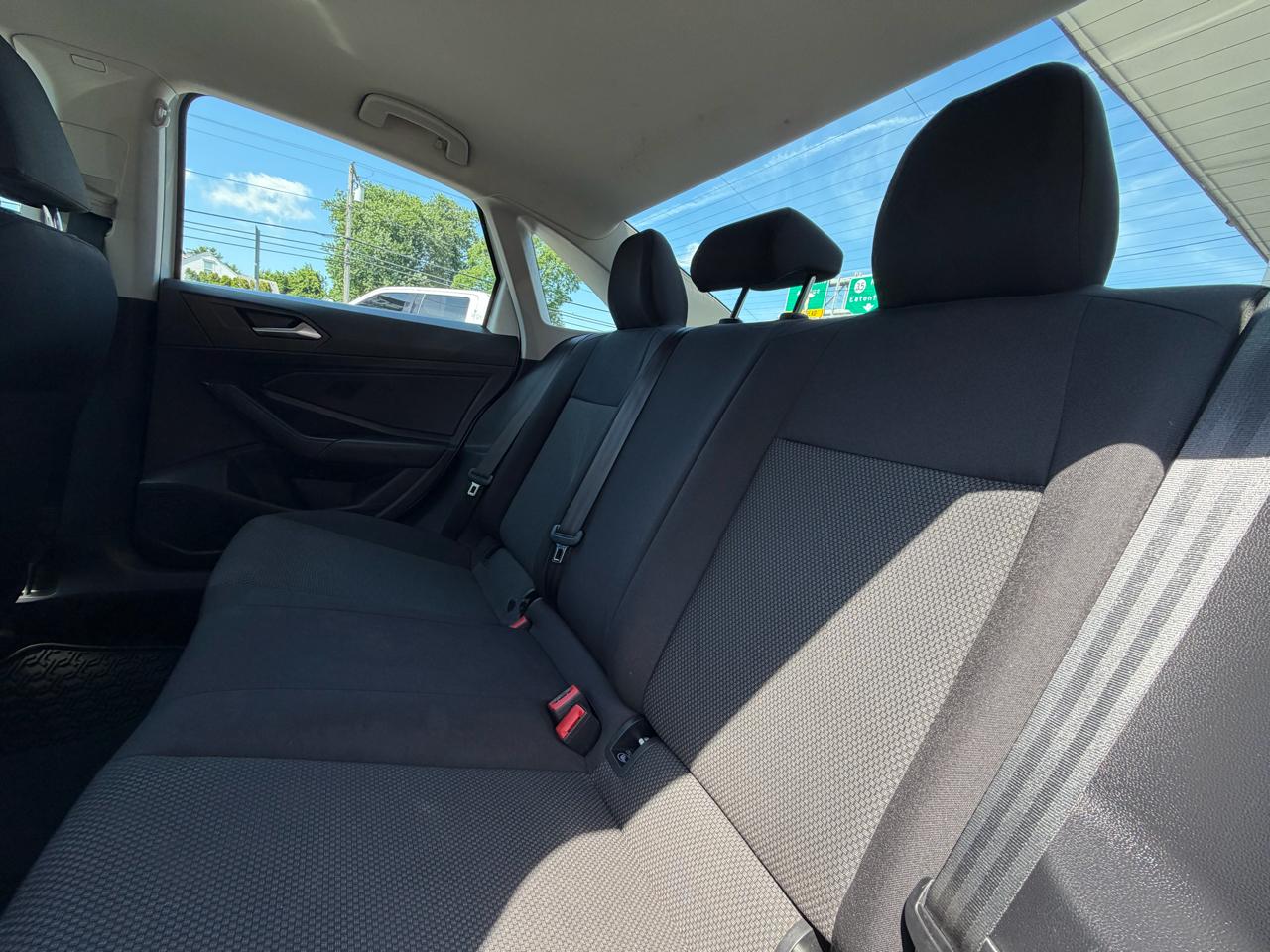 Volkswagen Jetta 1.4T S 6A 2019