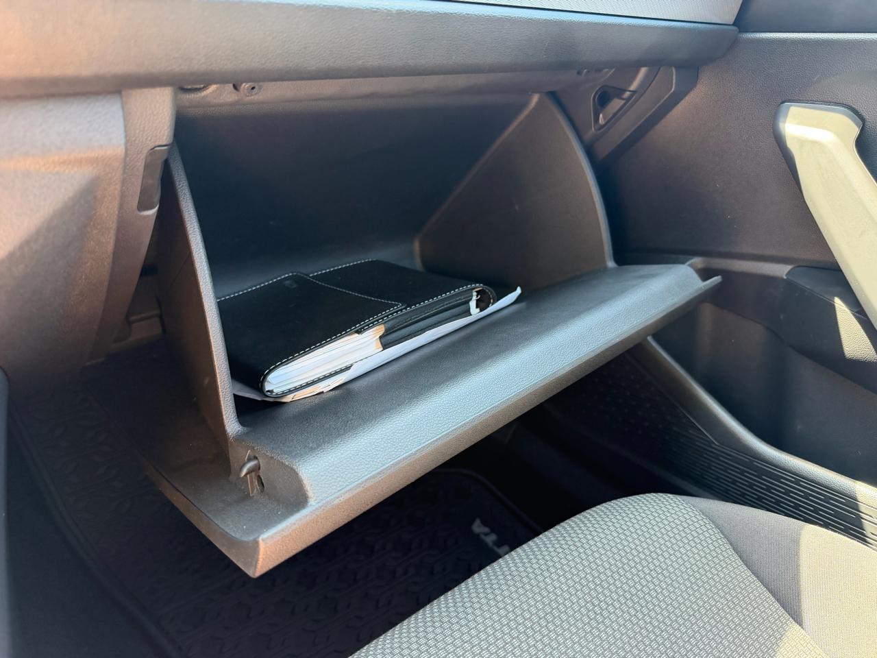 Volkswagen Jetta 1.4T S 6A 2019