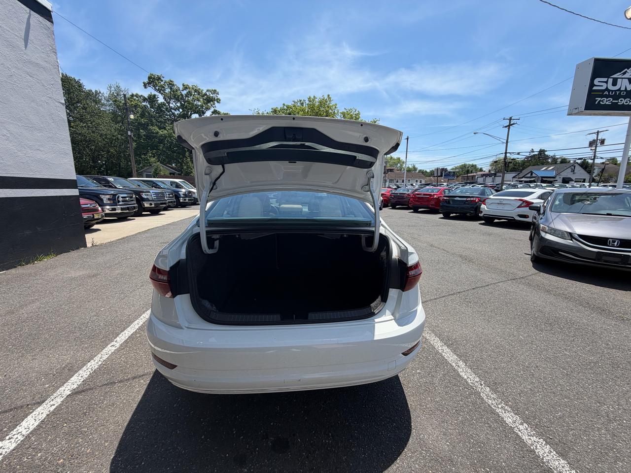 Volkswagen Jetta 1.4T S 8A 2020