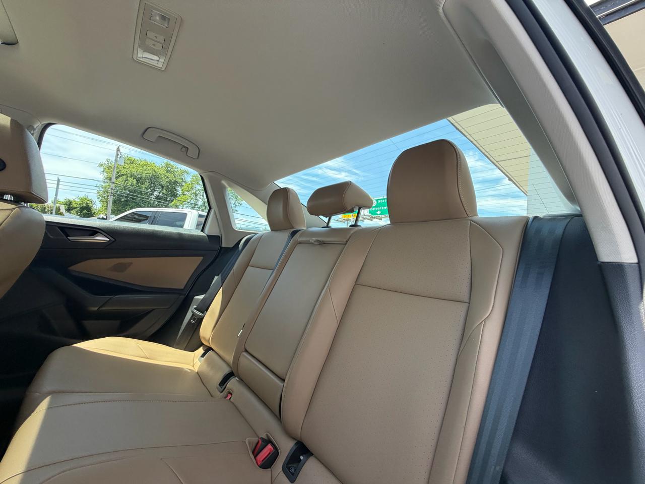 Volkswagen Jetta 1.4T S 8A 2020