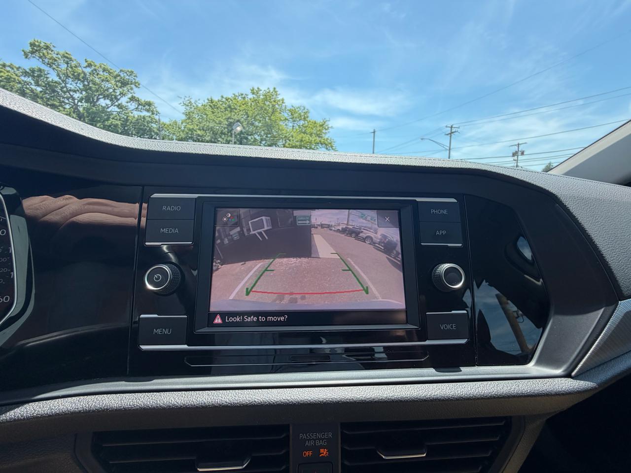 Volkswagen Jetta 1.4T S 8A 2020
